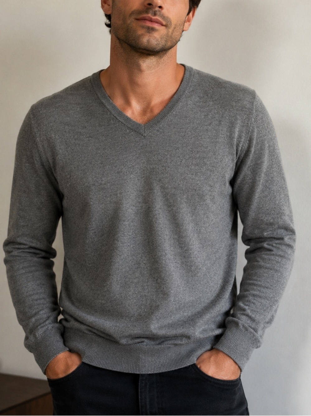 Cutter & Buck Men's V-Neck Lightweight Gray Sweater | Size XL